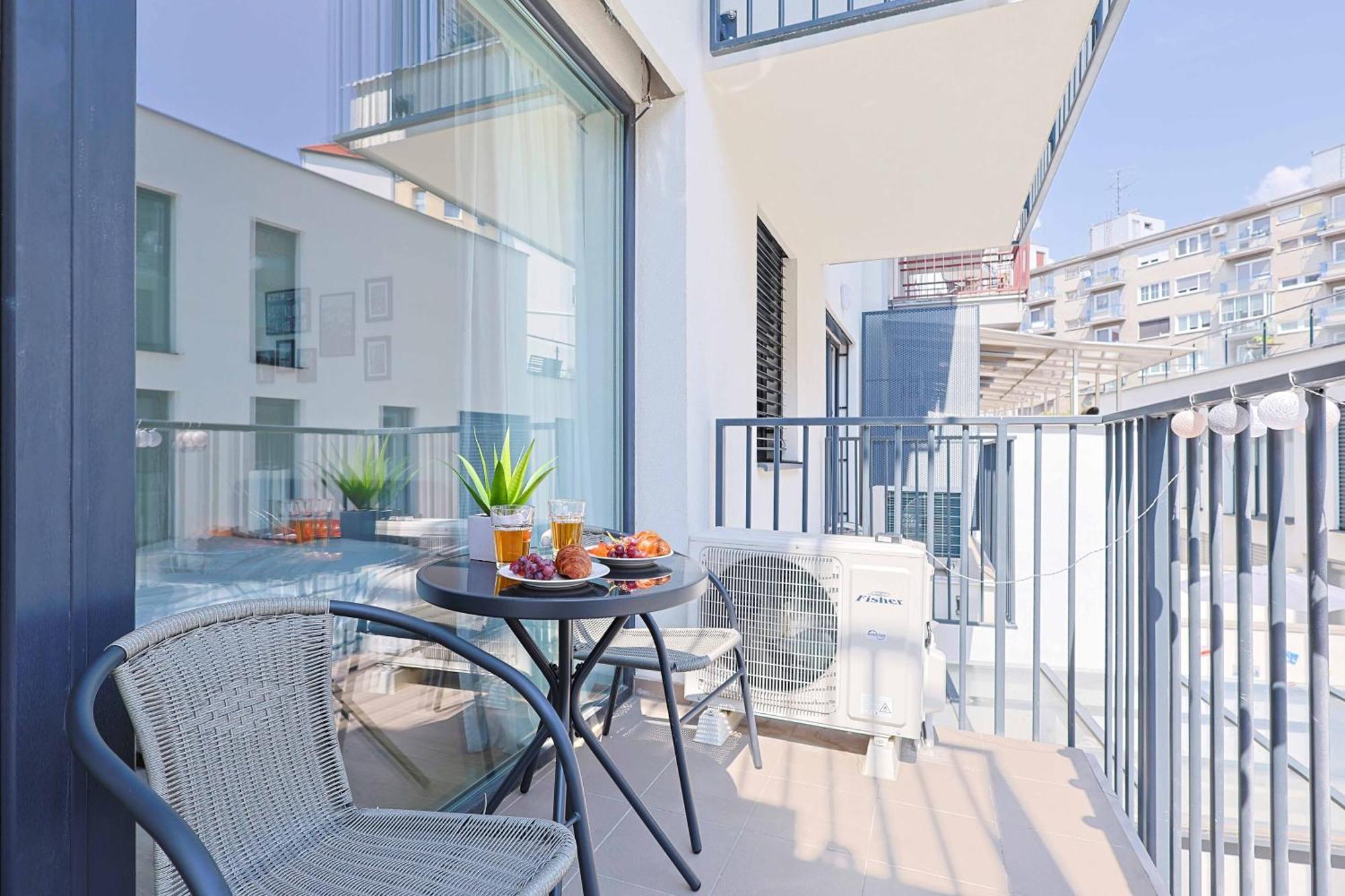 Apartmán Adamick Place In City Centre With Free Parking Bratislava Exteriér fotografie